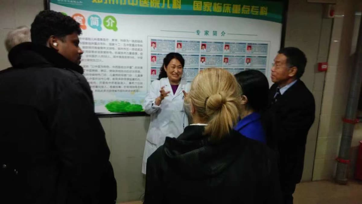 与国外学者讲述中医特色疗法